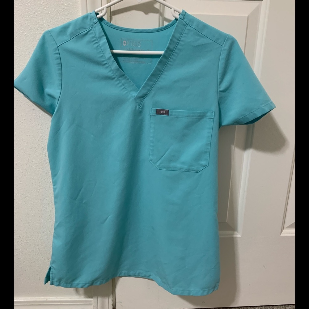 FIGS scrub top